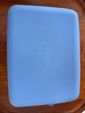 Havaianas Light Blue Silicone Make up Bag